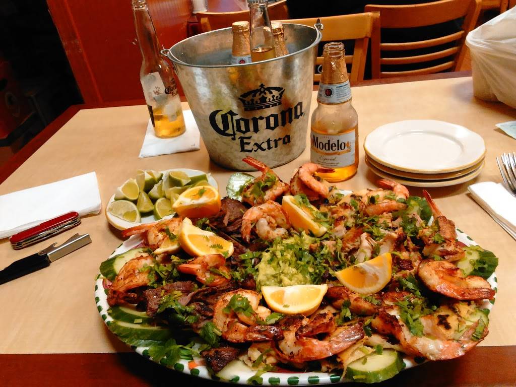 Montecristo | restaurant | 6286 3rd St, San Francisco, CA 94124, USA | 4154682113 OR +1 415-468-2113