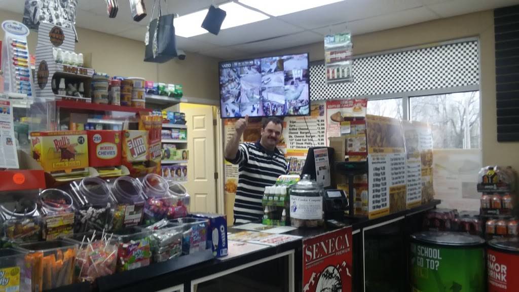 Mallys | restaurant | 2800 N Florissant Ave, St. Louis, MO 63107, USA | 3148333573 OR +1 314-833-3573