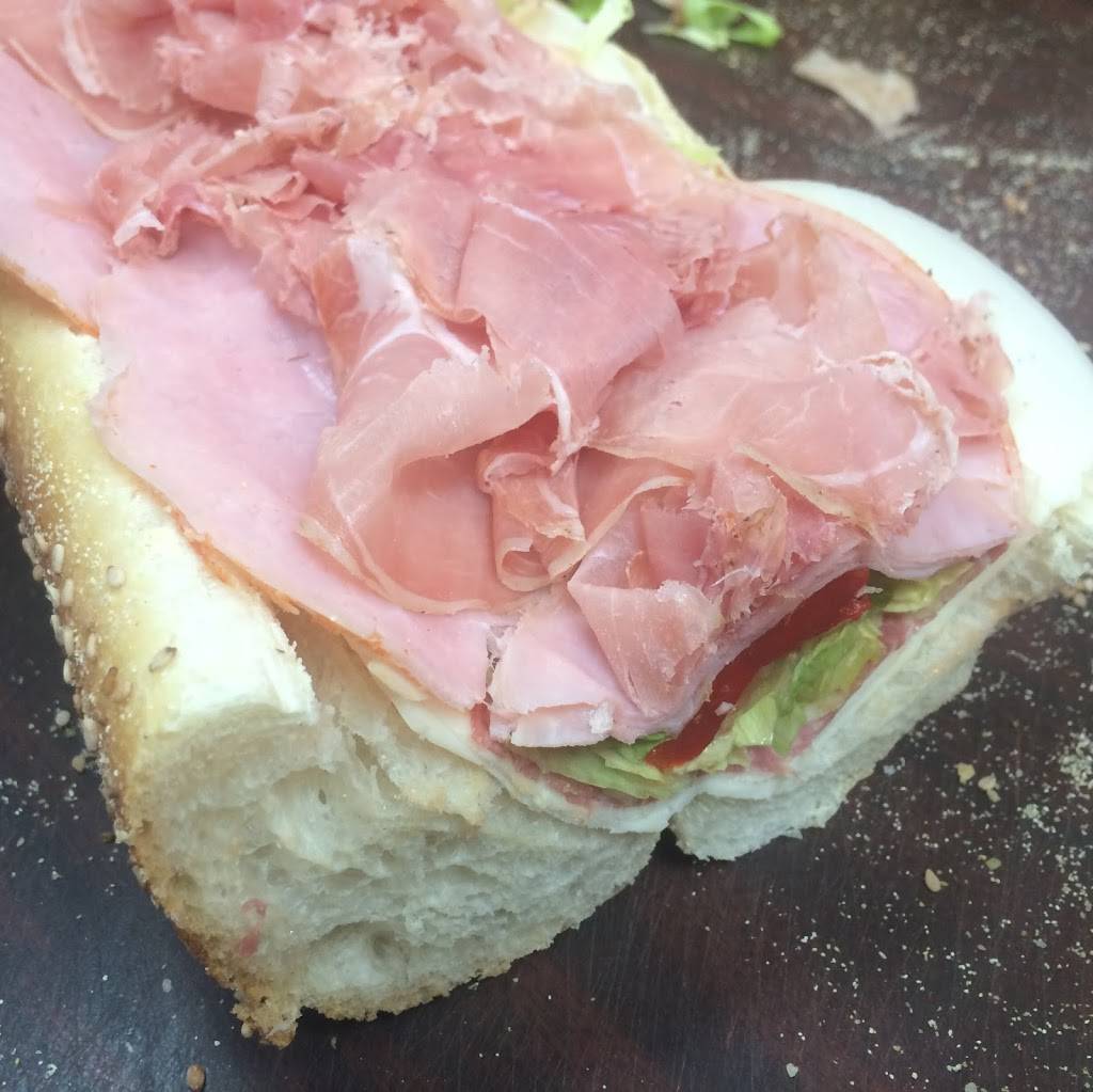 Johns Village Market | meal takeaway | 1 Pennsylvania Ave, Wayne, PA 19087, USA | 6106882633 OR +1 610-688-2633