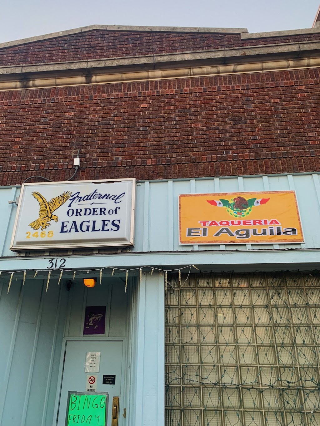 Taqueria El Aguila | restaurant | 312 S 4th St, Manhattan, KS 66502, USA | 7853412901 OR +1 785-341-2901