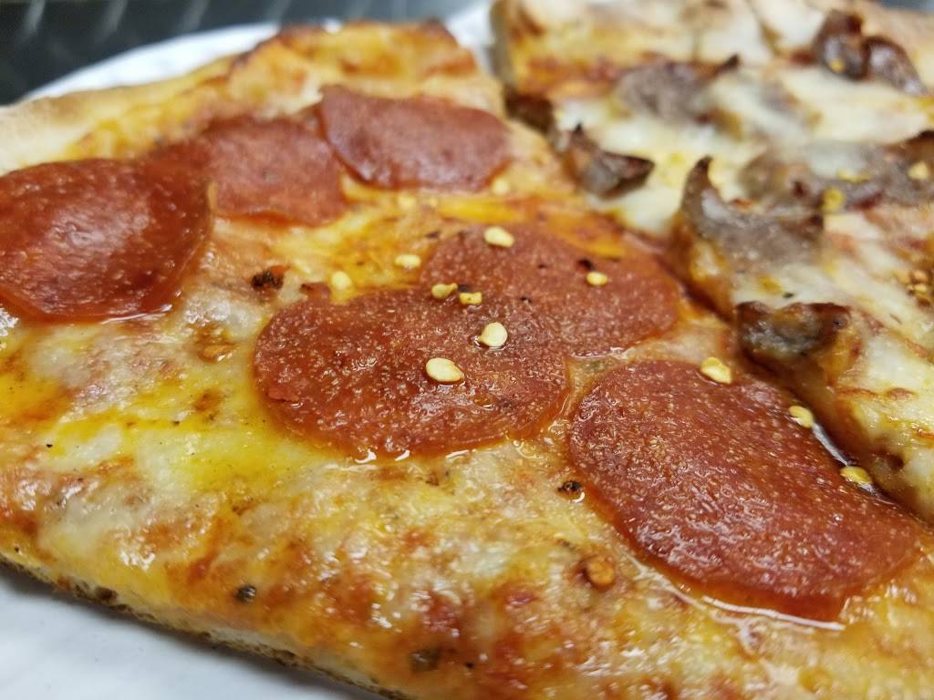 Joey Pepperonis Pizza | restaurant | 493 2nd Ave, New York, NY 10016, USA | 2122135558 OR +1 212-213-5558