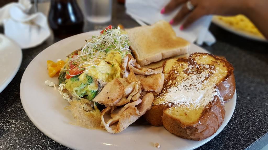 Thumbs Up Diner | restaurant | 1617 White Way, Atlanta, GA 30344, USA | 4047683776 OR +1 404-768-3776