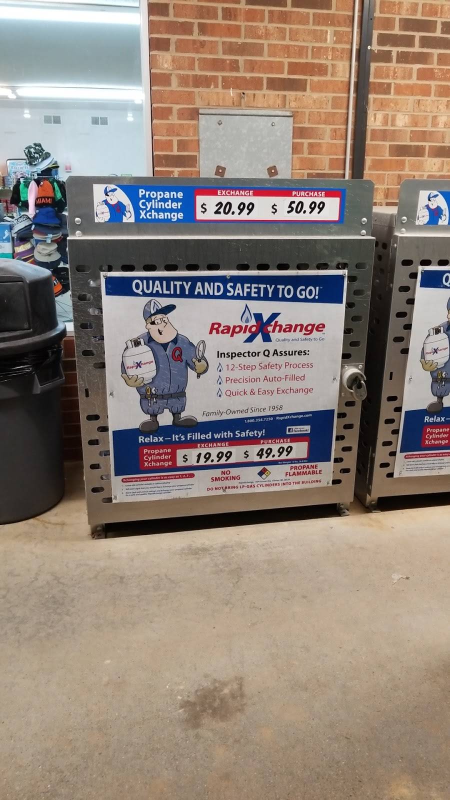 Village Store | restaurant | 22076 US-29, Chatham, VA 24531, USA | 4346563343 OR +1 434-656-3343