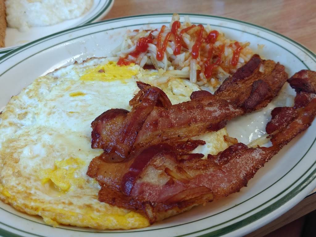 Crescent City Diner | restaurant | 895 Summit St, Crescent City, FL 32112, USA | 3866982164 OR +1 386-698-2164