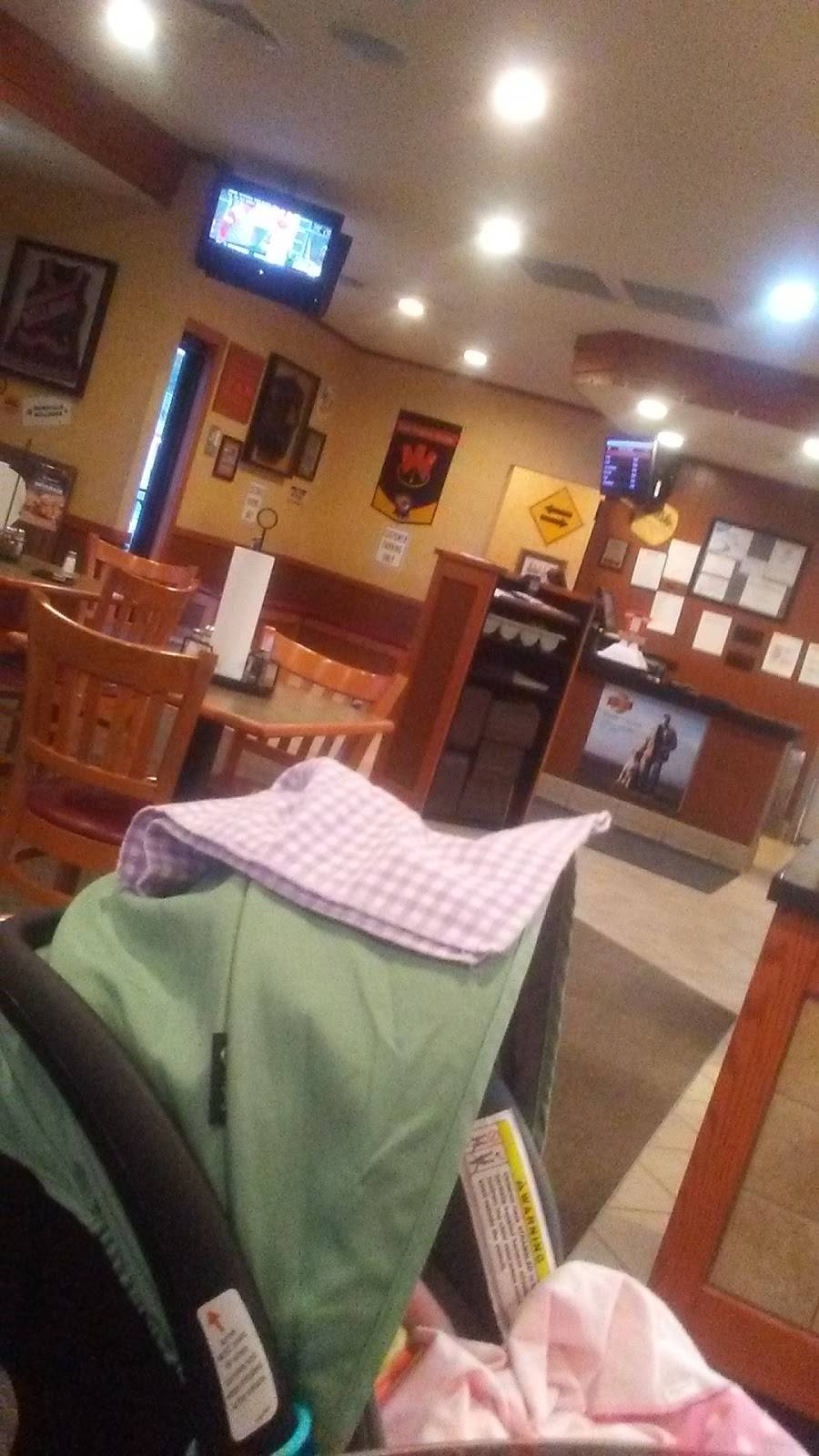 Pizza Hut | meal takeaway | 18822 Park Avenue Plaza, Meadville, PA 16335, USA | 8143361101 OR +1 814-336-1101