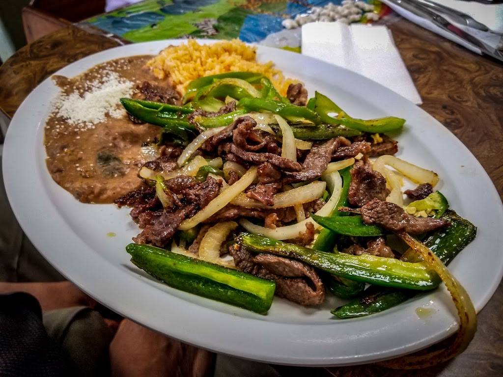 La Placita Restaurant | restaurant | 305 W 6th St, Oxnard, CA 93030, USA | 8052403149 OR +1 805-240-3149