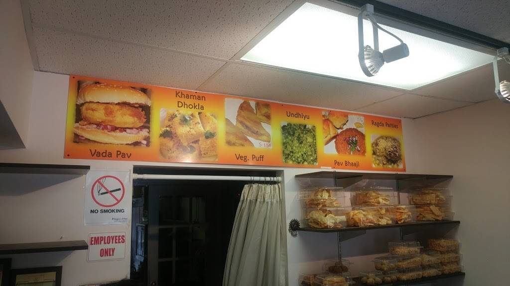 Keshav Foods | restaurant | 8975 McLaughlin Rd S unit 8, Brampton, ON L6Y 0Z6, Canada | 9058405711 OR +1 905-840-5711