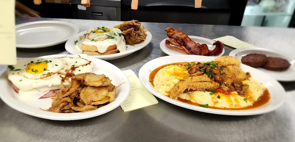 City Limits | restaurant | 4205 S Bryant Blvd, San Angelo, TX 76903, USA | 3256172116 OR +1 325-617-2116