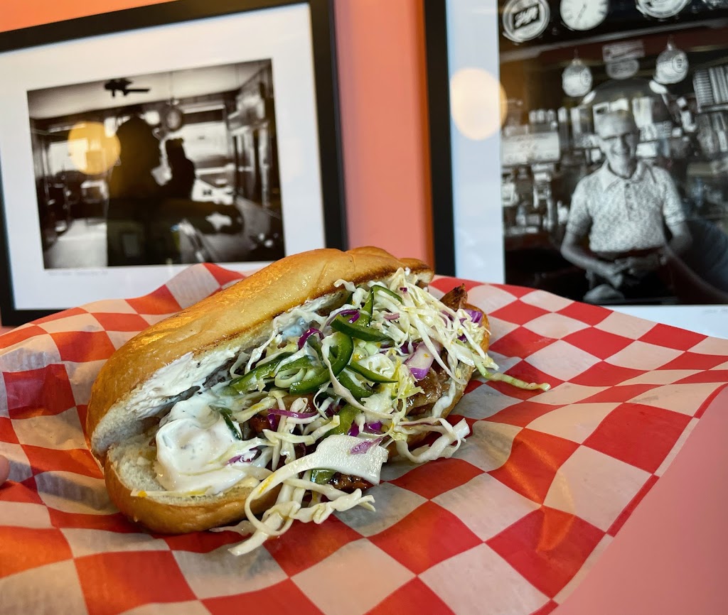 Lacheles Fine Foods | restaurant | 2716 Ingersoll Ave, Des Moines, IA 50312, USA | 5153306876 OR +1 515-330-6876