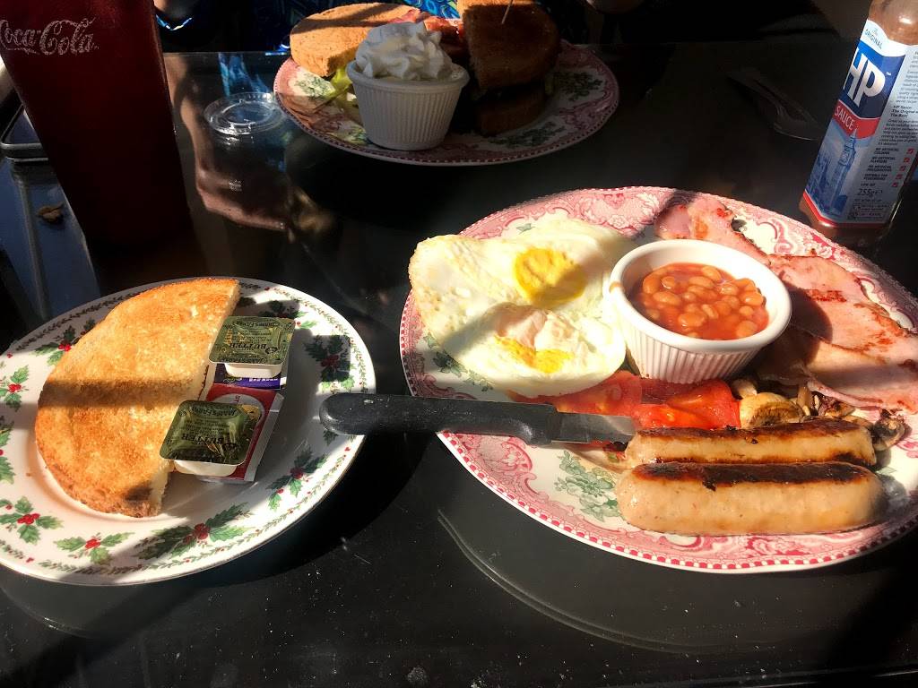 Jewel Cafe | restaurant | 2601 Jewell Rd, Belleair Bluffs, FL 33770, USA | 7275187901 OR +1 727-518-7901