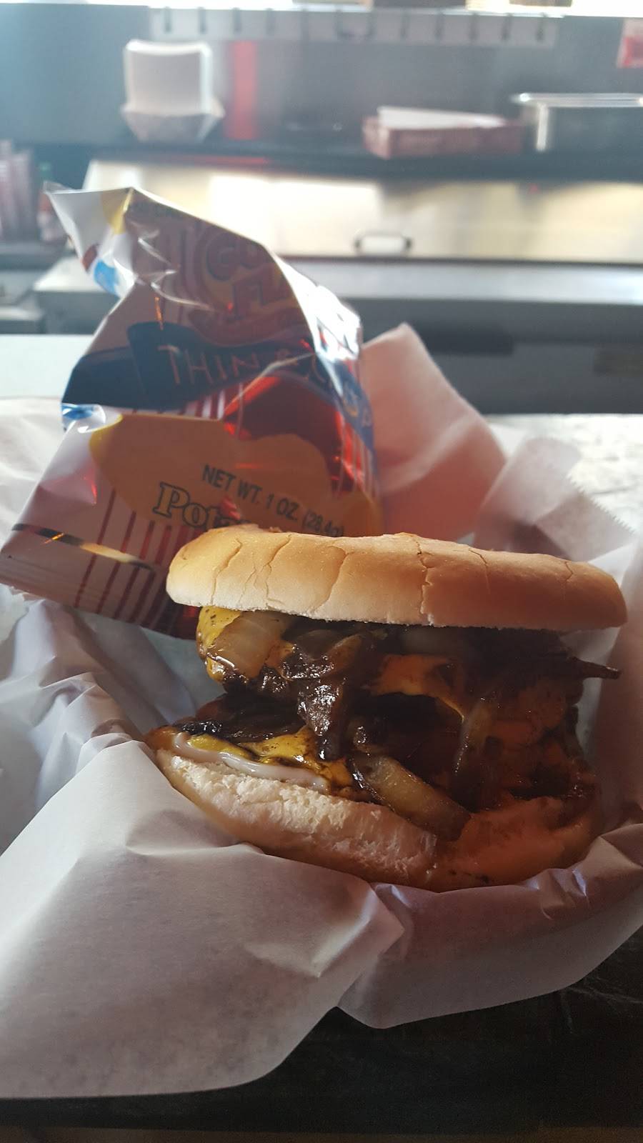 Earnestine & Hazels | restaurant | 531 S Main St, Memphis, TN 38103, USA | 9015239754 OR +1 901-523-9754