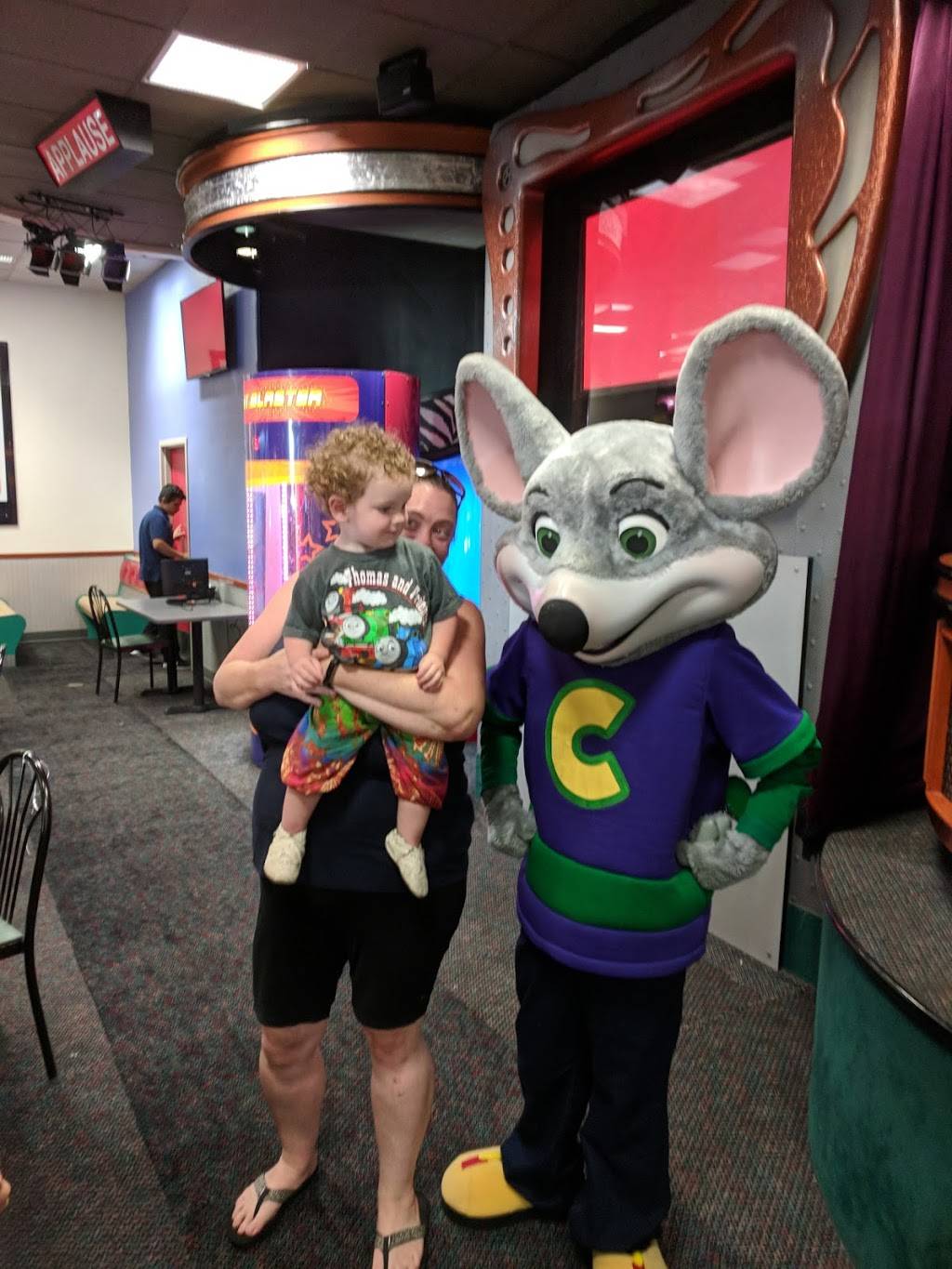 Woodside Central | shopping mall | 2501-2545 El Camino Real, Redwood City, CA 94061, USA | 9252791800 OR +1 925-279-1800