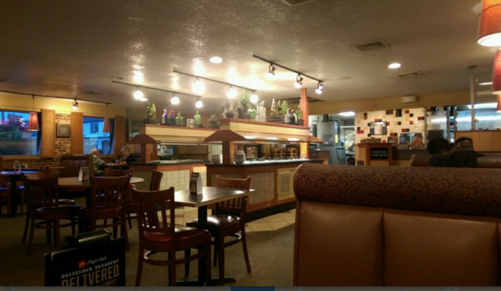 Pizza Hut | restaurant | 1025 Christiana Rd, Newark, DE 19713, USA | 3024538200 OR +1 302-453-8200