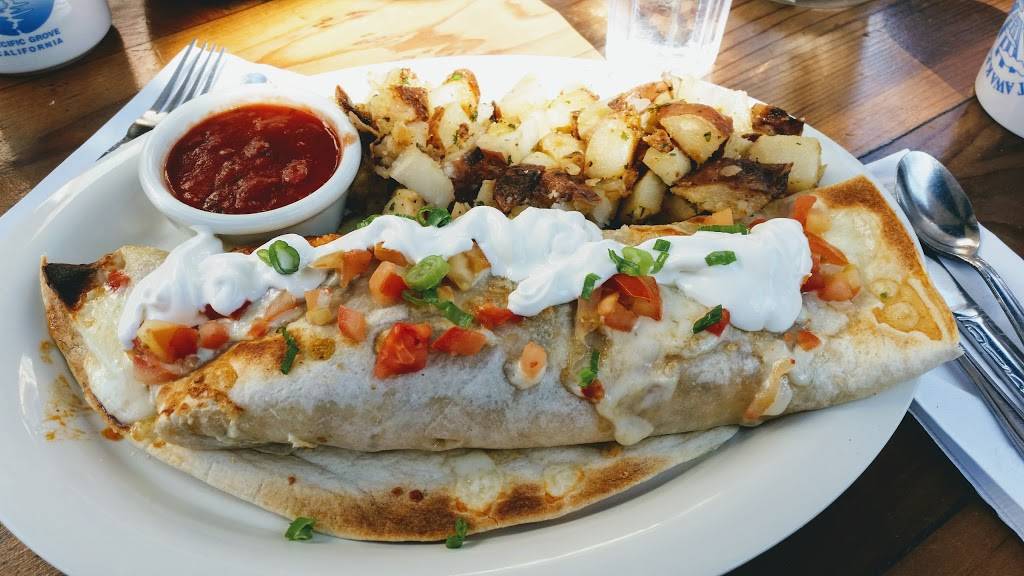 First Awakenings | restaurant | 125 Ocean View Blvd, Pacific Grove, CA 93950, USA | 8313721125 OR +1 831-372-1125