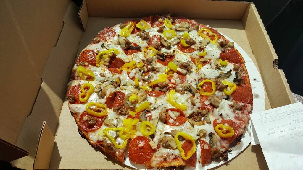 Pizza Connection | restaurant | 220 E Lake Ave, Auburndale, FL 33823, USA | 8639679349 OR +1 863-967-9349