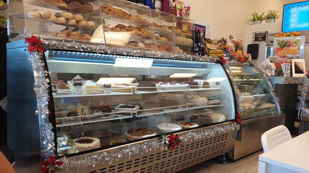 Del Plata Bakery | bakery | 900 N Federal Hwy Suite#104, Hollywood, FL 33020, USA | 9548422094 OR +1 954-842-2094