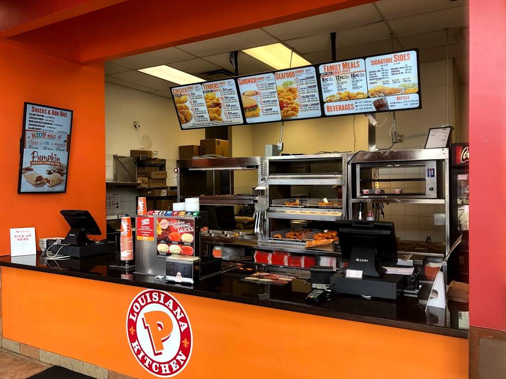 Popeyes Louisiana kitchen | restaurant | 5641 Steeles Ave E, Scarborough, ON M1V 5P6, Canada | 4167548800 OR +1 416-754-8800