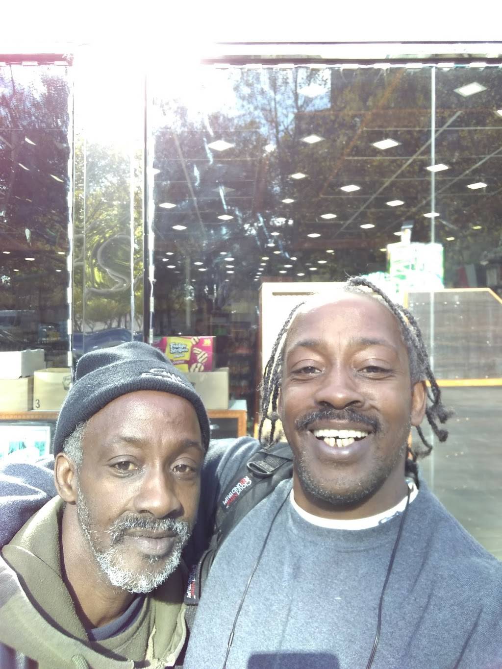 Annies First Wok | restaurant | 155 York St, Brooklyn, NY 11201, USA | 7188524383 OR +1 718-852-4383