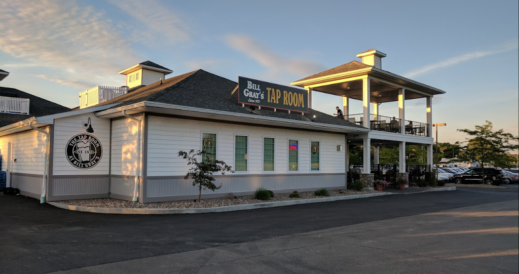 Bill Grays Seabreeze Tap Room | restaurant | 4870 Culver Rd #100, Rochester, NY 14622, USA | 5852667820 OR +1 585-266-7820