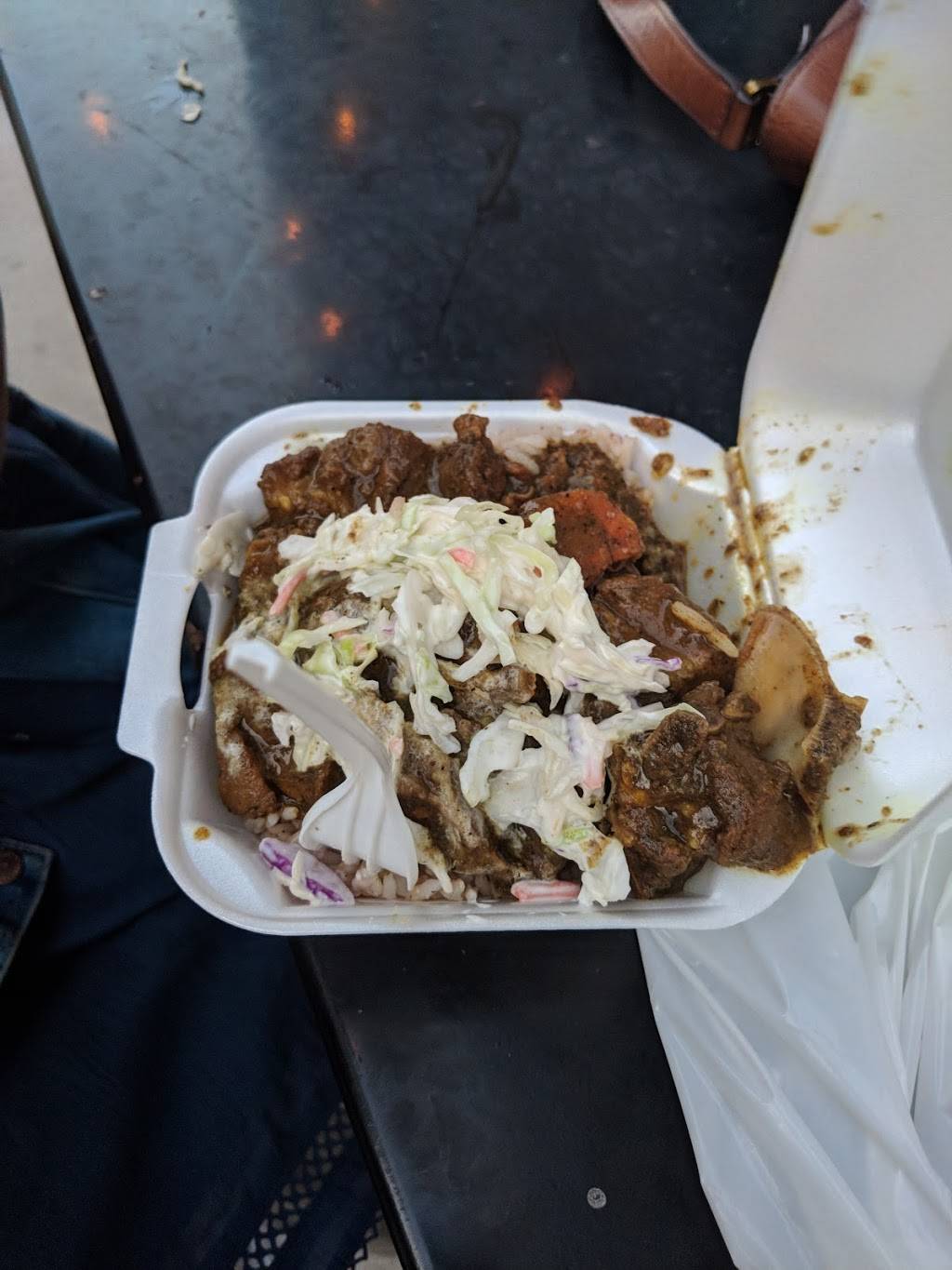 Roywoods | restaurant | 121 Fort York Blvd, Toronto, ON M5V 4B3, Canada | 4166317574 OR +1 416-631-7574