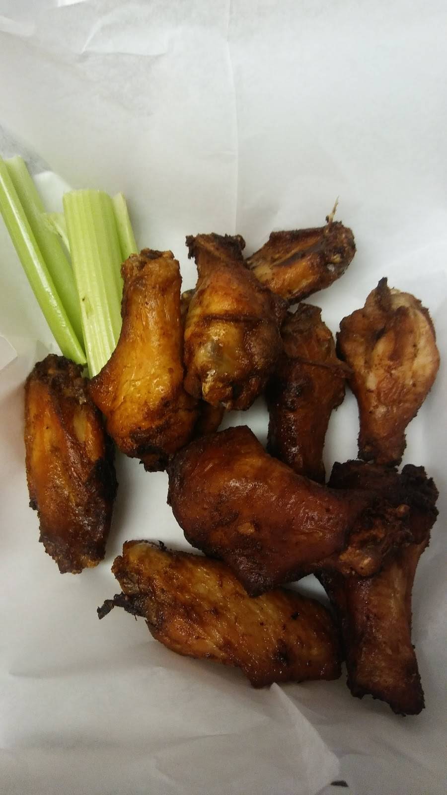 Buds Tavern | restaurant | 4014 Dixie Hwy, Louisville, KY 40216, USA | 5023849131 OR +1 502-384-9131