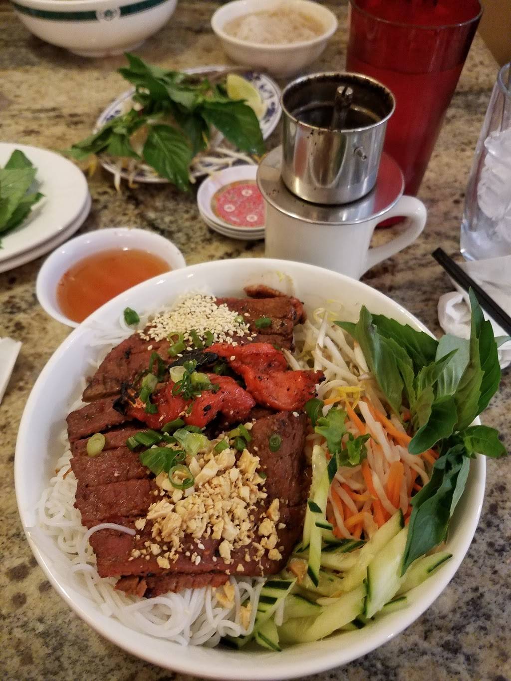 Top Pho | restaurant | 11697 E Colfax Ave, Aurora, CO 80010, USA | 3033410566 OR +1 303-341-0566