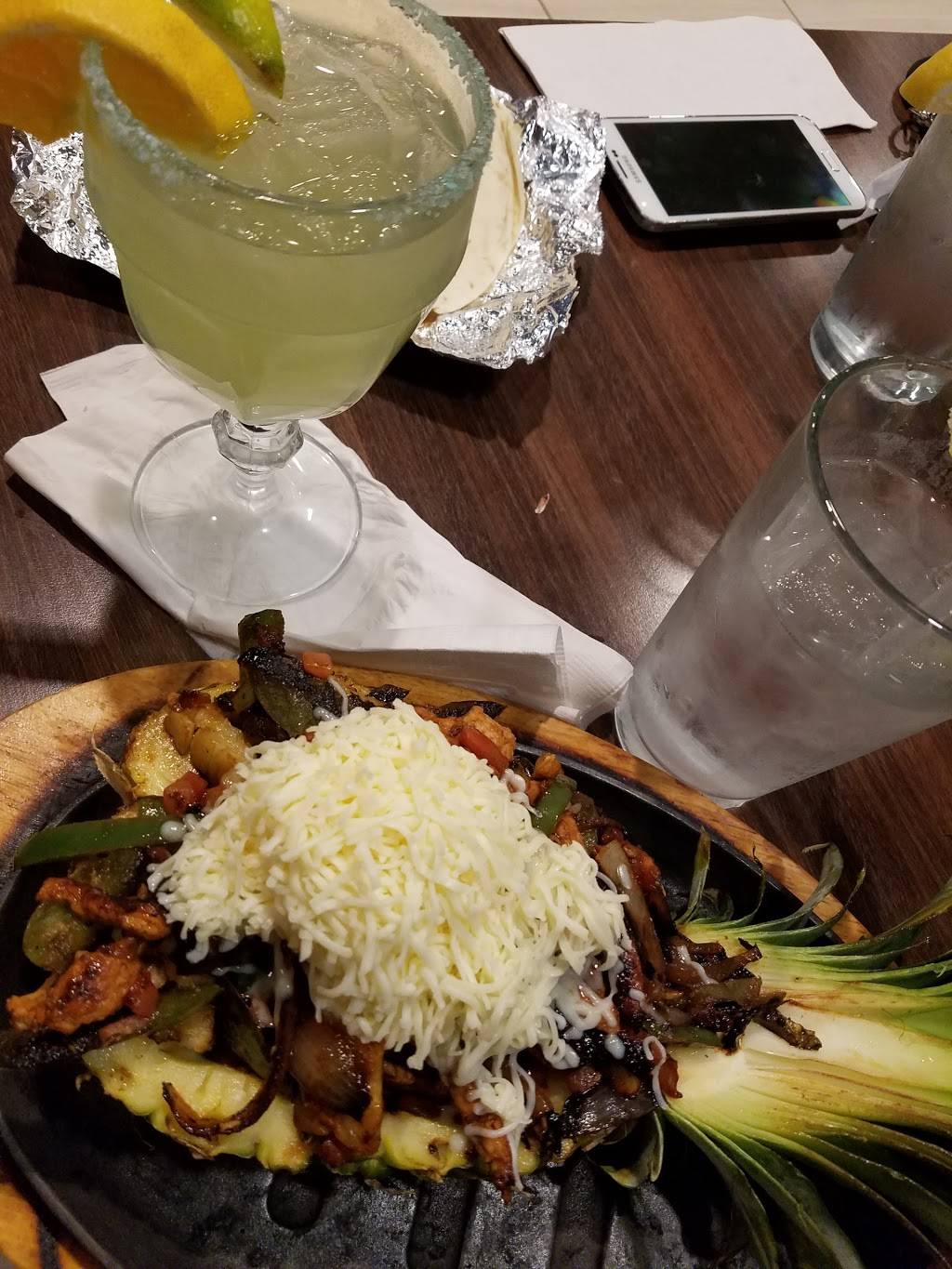 El Vallarta | restaurant | 11910 Standing Stone Dr #105, Gretna, NE 68028, USA | 4023324656 OR +1 402-332-4656