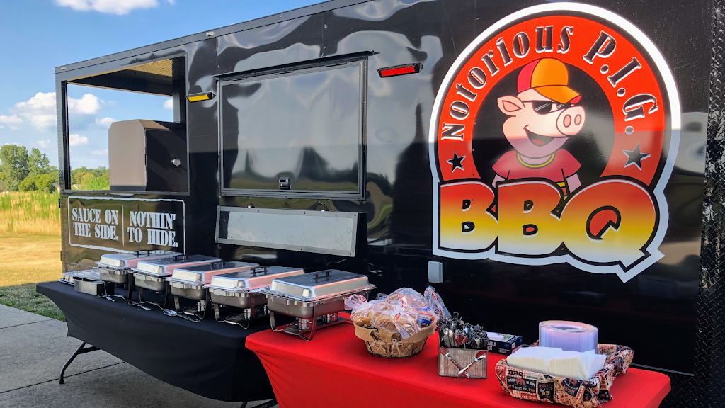Notorious Pig Bbq | restaurant | 1629 Hunters View Dr, Mt Zion, IL 62549, USA | 2174335143 OR +1 217-433-5143