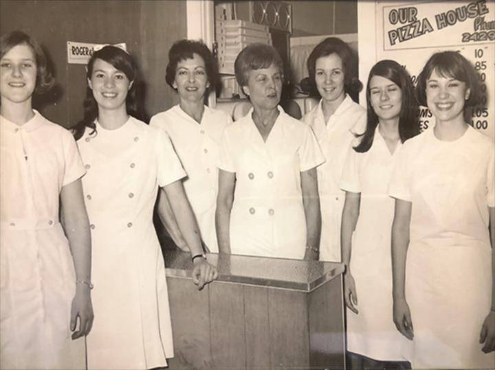 Our Pizza House LLC | restaurant | 120 E Washington St, Winchester, IN 47394, USA | 7655844291 OR +1 765-584-4291