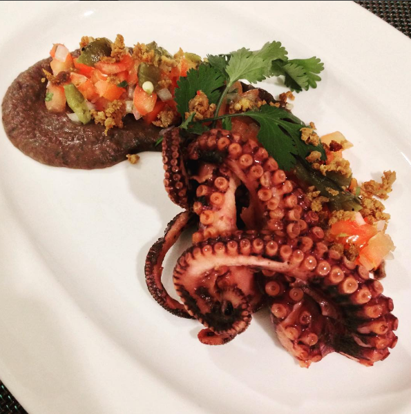 CIRC | restaurant | 1 W Dayton St, Madison, WI 53703, USA | 6082943031 OR +1 608-294-3031