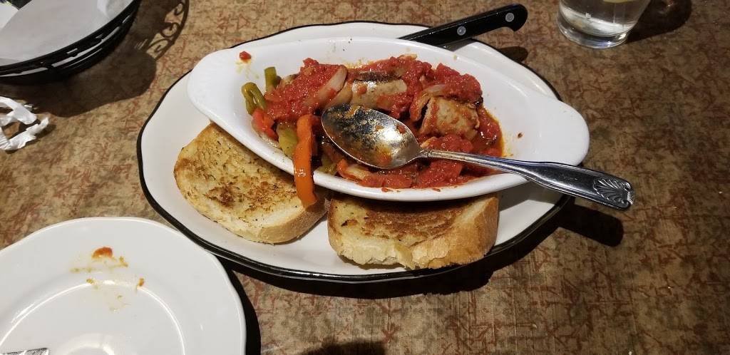 Vics Casual Dining | restaurant | 13499 Dix Toledo Rd, Southgate, MI 48195, USA | 7342465900 OR +1 734-246-5900