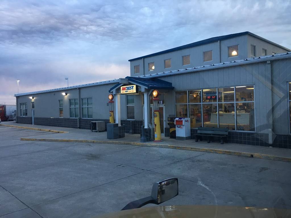 Shoemakers Restaurant | restaurant | 9208, 151 SW 48th St, Lincoln, NE 68522, USA | 4024741775 OR +1 402-474-1775