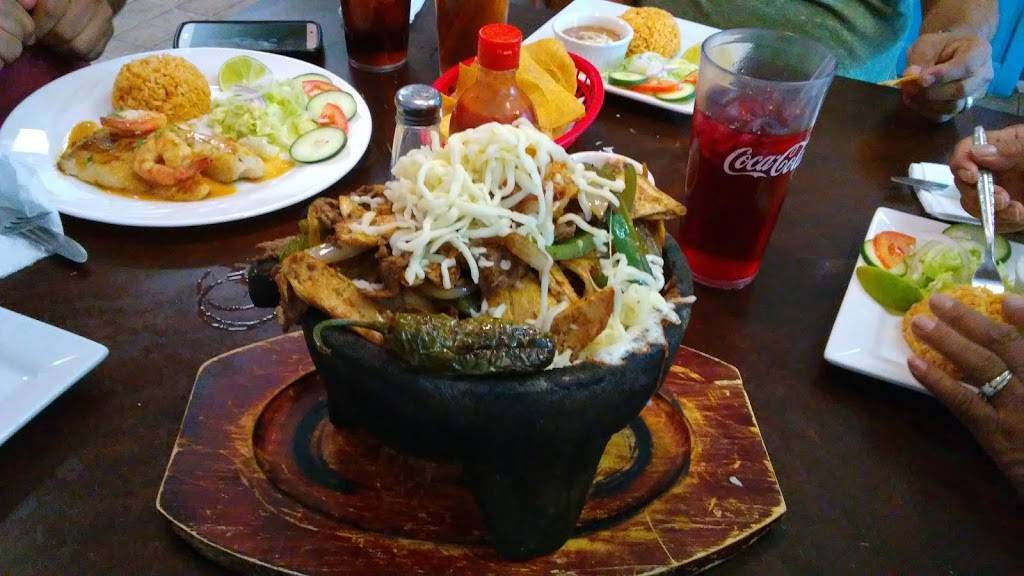 Mariscos La Costena | restaurant | 713 S Orange Blossom Trail, Apopka, FL 32703, USA | 4078805000 OR +1 407-880-5000