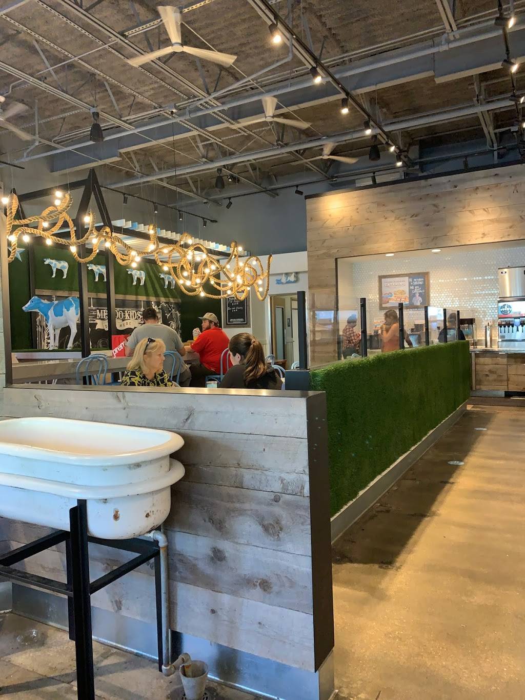 Mendocino Farms | restaurant | 5510 Morningside Dr, Houston, TX 77005, USA | 7134870965 OR +1 713-487-0965