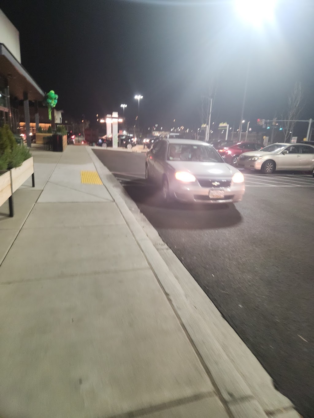 Shake Shack Canton | restaurant | 3902 Boston St, Baltimore, MD 21224, USA | 4104492981 OR +1 410-449-2981