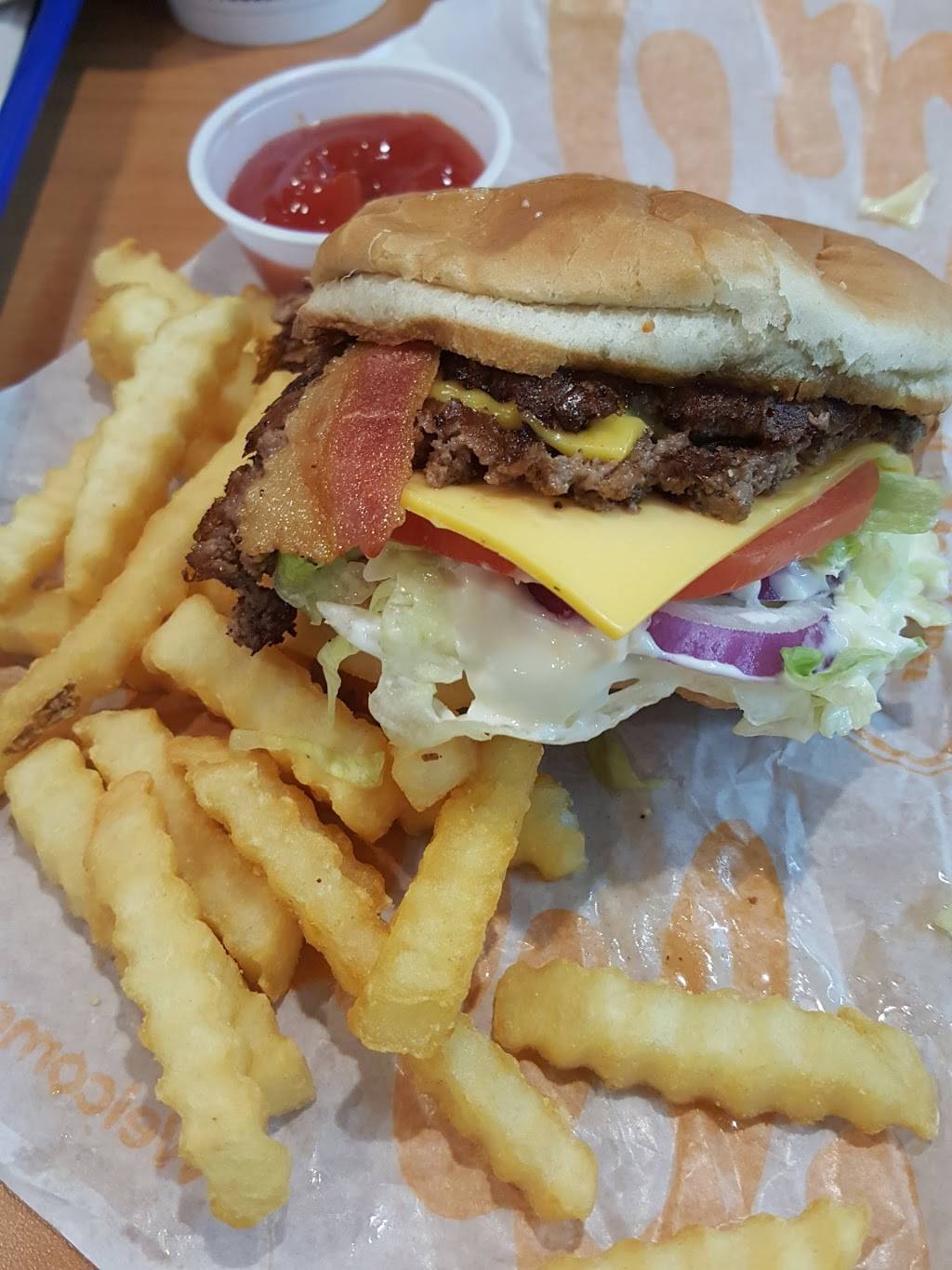 Culvers | restaurant | 3335 Sheridan Rd, Zion, IL 60099, USA | 8478729401 OR +1 847-872-9401