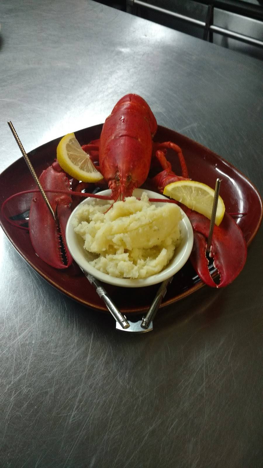 Red Moose Restaurant | restaurant | 547 Main Rd, Brownville, ME 04414, USA | 2079658300 OR +1 207-965-8300