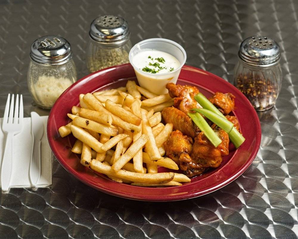 New House of Pizza | restaurant | 840 Main St, Hackensack, NJ 07601, USA | 2013421571 OR +1 201-342-1571