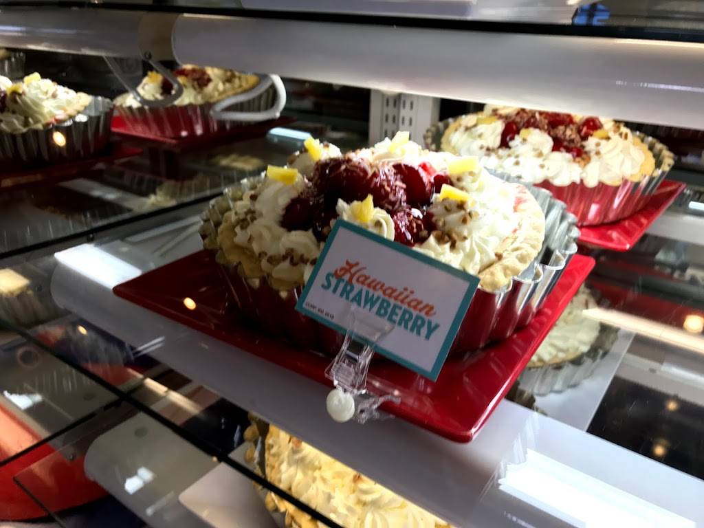 Village Inn | bakery | 7381 W Alameda Ave, Lakewood, CO 80226, USA | 3032327682 OR +1 303-232-7682