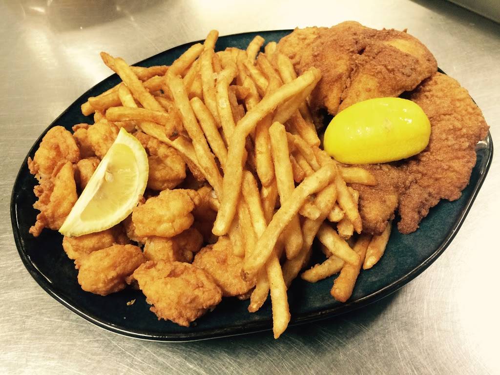 Lazy Pirate Island Sports Grill | restaurant | 701 N Lake Park Blvd, Carolina Beach, NC 28428, USA | 9104585299 OR +1 910-458-5299