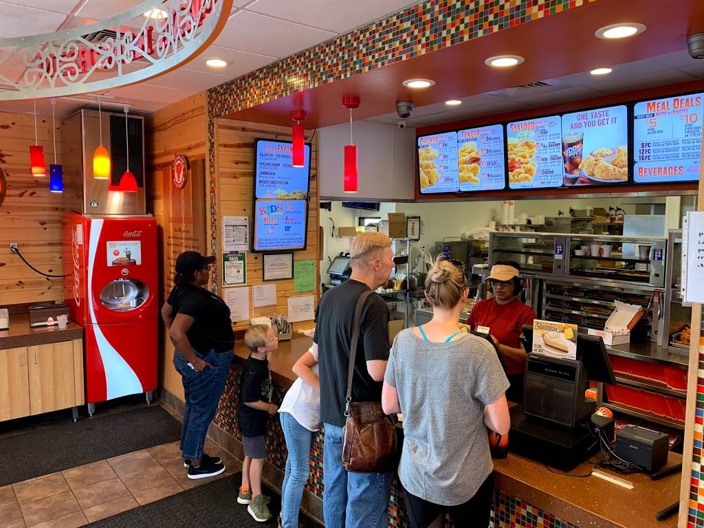 Popeyes Louisiana Kitchen | restaurant | 5101 Clayton Rd, Concord, CA 94521, USA | 9258223387 OR +1 925-822-3387