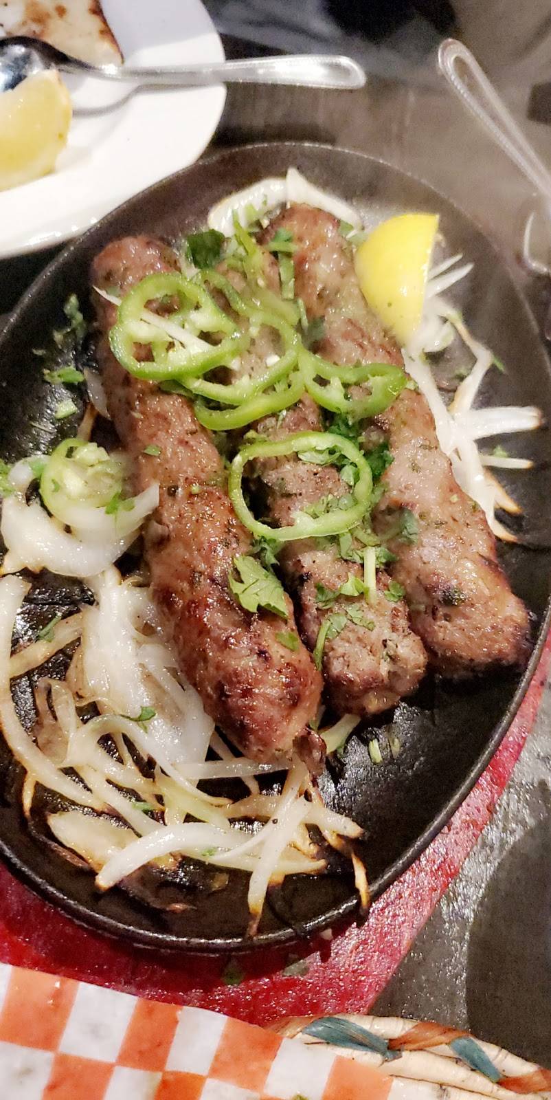 Karahi Boys | restaurant | 1921 Lawrence Ave E, Toronto, ON M1R 3Y6, Canada | 4169018727 OR +1 416-901-8727