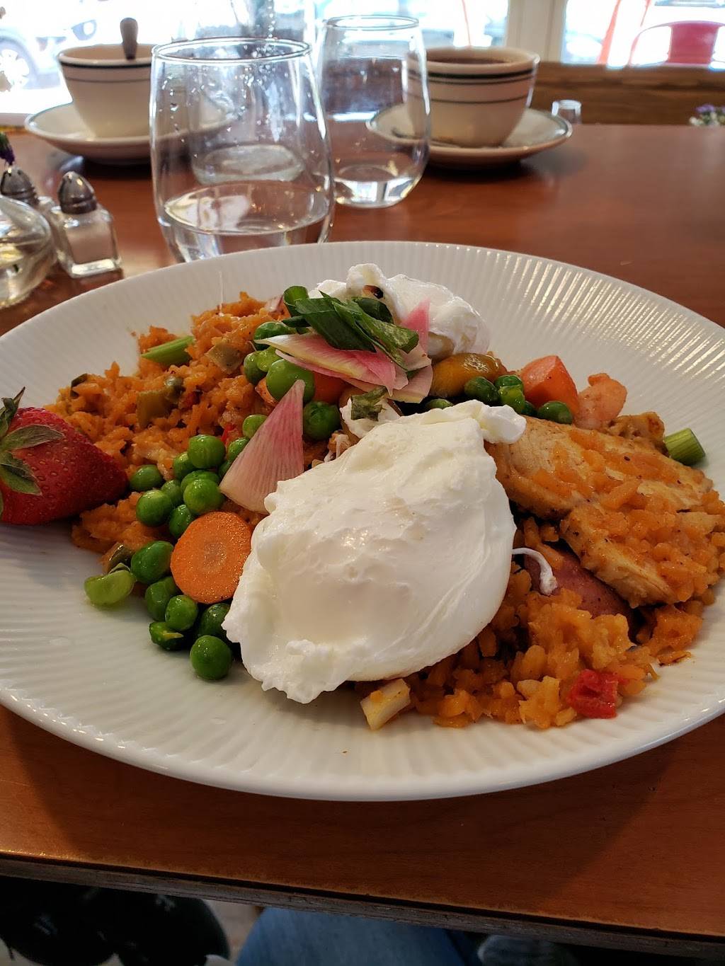 Sabrosa Cafe & Gallery | cafe | 3216 S Howell Ave, Milwaukee, WI 53207, USA | 3128341929 OR +1 312-834-1929