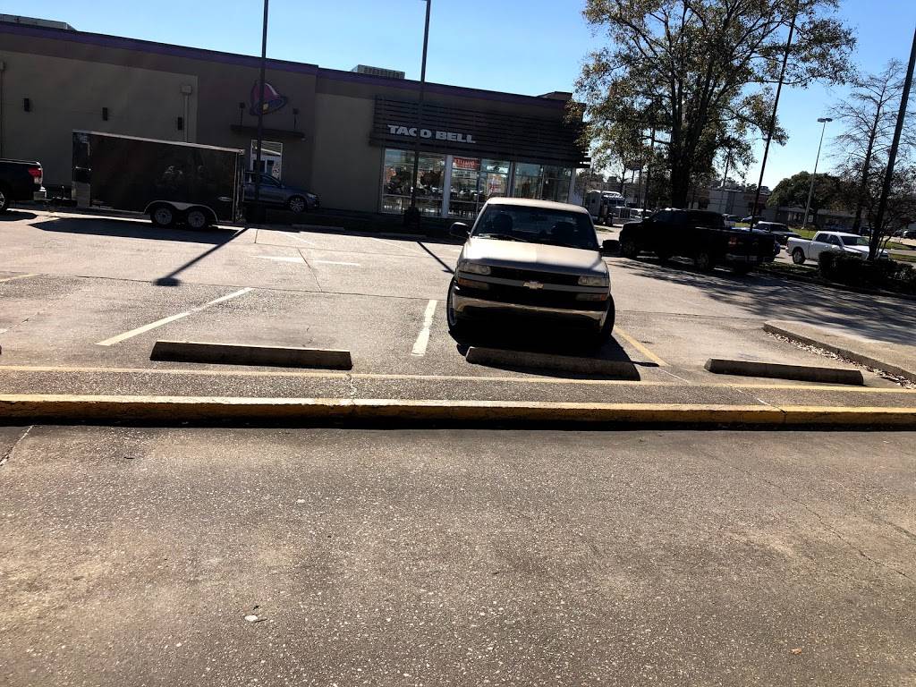 Wendys | restaurant | 1129 S Clearview Pkwy, New Orleans, LA 70121, USA | 5045137896 OR +1 504-513-7896