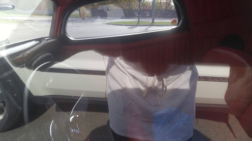 Patio-Vidal | restaurant | 411 Boulevard Saint-René E, Gatineau, QC J8P 8B1, Canada | 8196631717 OR +1 819-663-1717