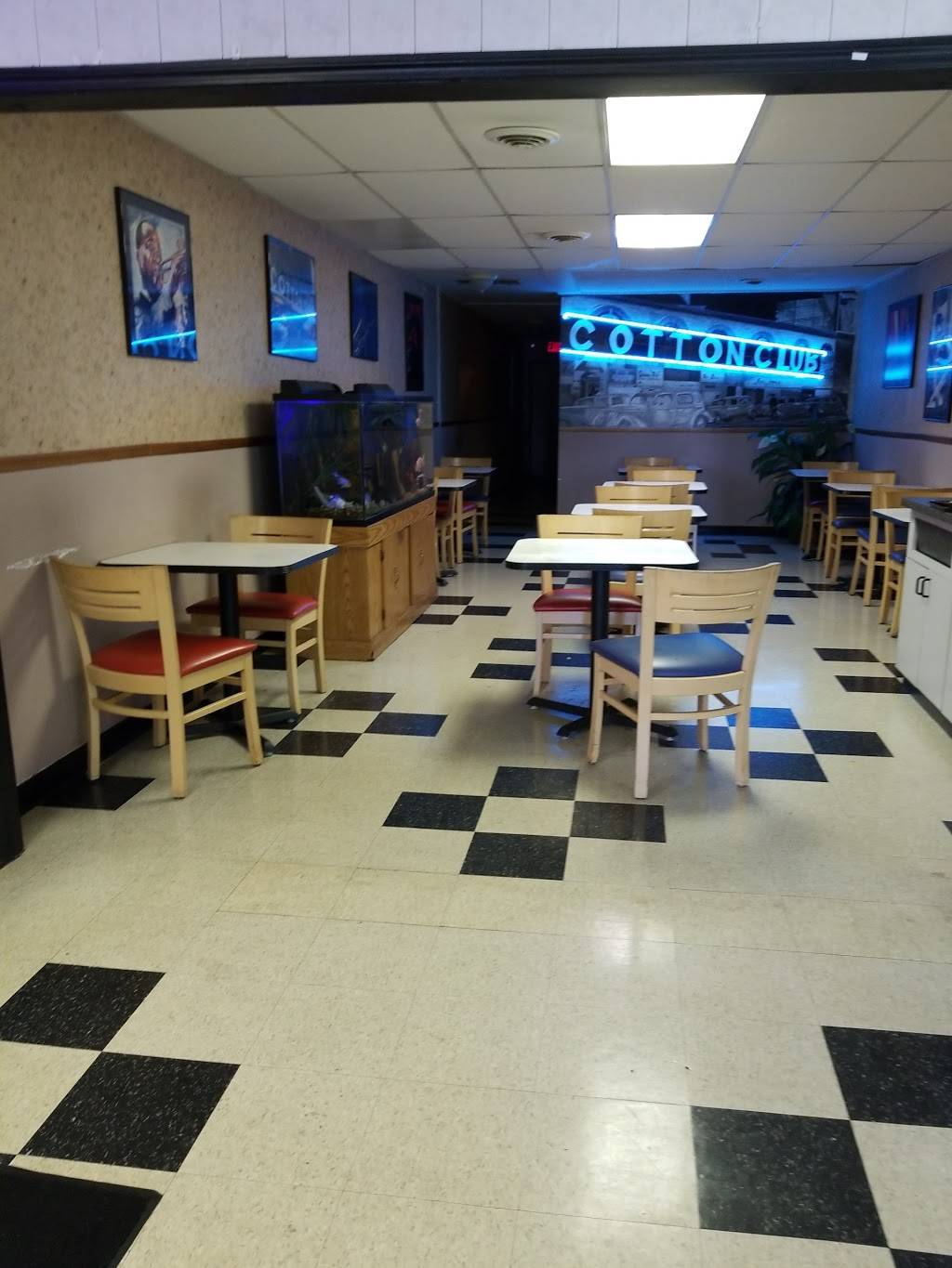 Haz Subs & Salads | meal takeaway | 1360 W Fort St, Detroit, MI 48226, USA | 3139643003 OR +1 313-964-3003