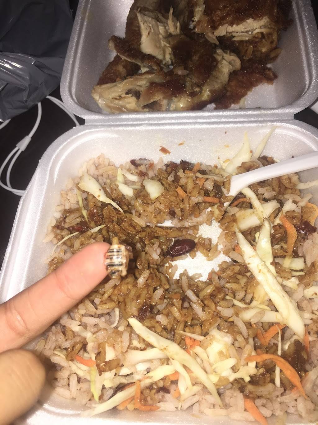 The Jerk Box | restaurant | 1682 Jane St, York, ON M9N 2S2, Canada | 4167925375 OR +1 416-792-5375