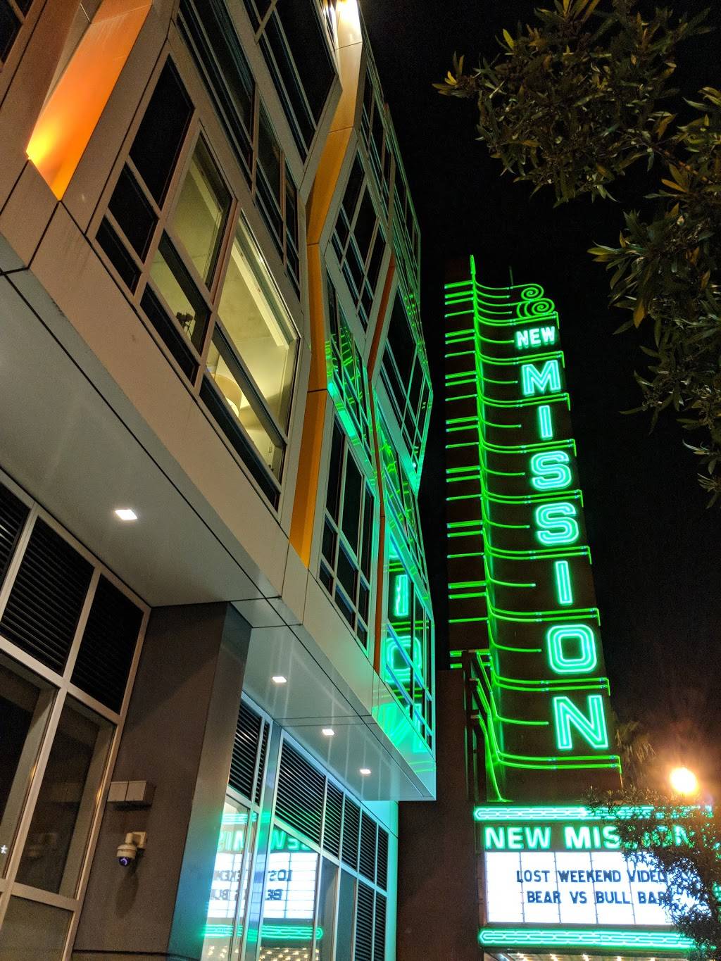 Bear Vs. Bull | restaurant | 2550 Mission St, San Francisco, CA 94110, USA | 4155495959 OR +1 415-549-5959