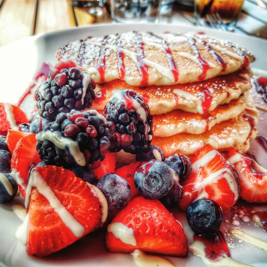 Wildberry Pancakes & Cafe | cafe | 1383 N Meacham Rd, Schaumburg, IL 60173, USA | 8475174000 OR +1 847-517-4000