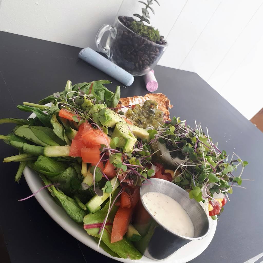 GRAZE CAFE | restaurant | 43 N Sykes St, Meaford, ON N4L 1X8, Canada | 5193772151 OR +1 519-377-2151